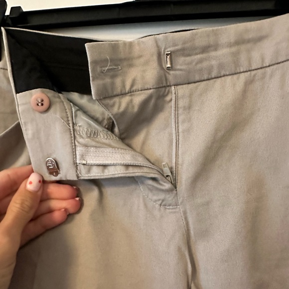 Talula Babaton Capris - Picture 2 of 4